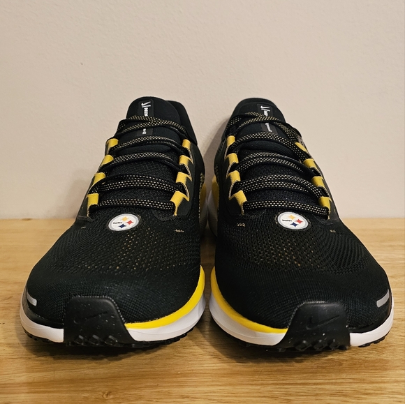 Size 12 Nike Air Zoom Pegasus 41 NFL Pittsburgh Steelers Black Mens FZ5097-001 - Picture 2 of 16